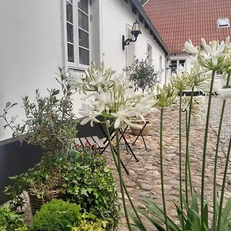 In Danmark- Agernaesgaard